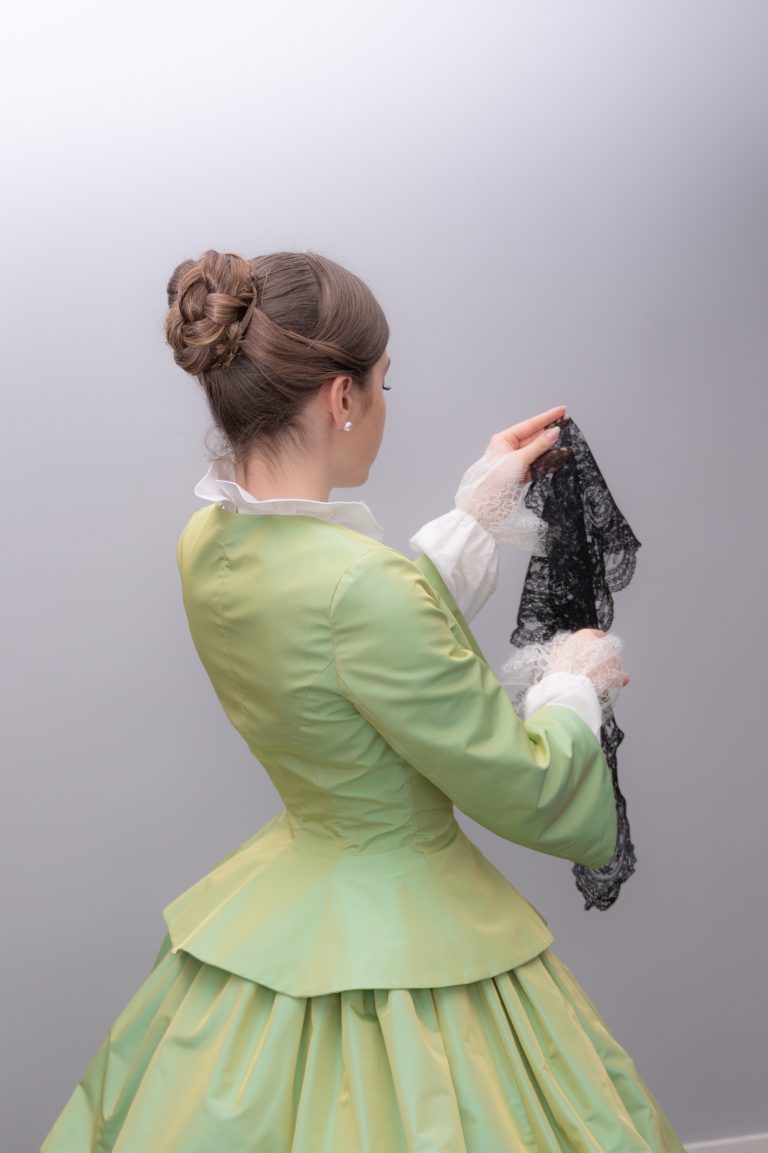 Robe De Soirée Monique Lhuillier Noire Et Rose - Dentelle Chantilly, Sans Bretelles - Taille 4